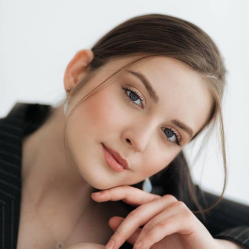 Полина